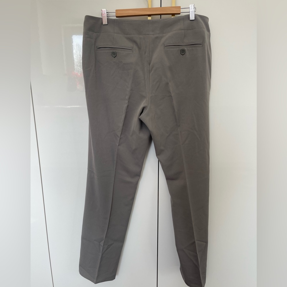 Liz Claiborne Sloane pants - Picture 2 of 3
